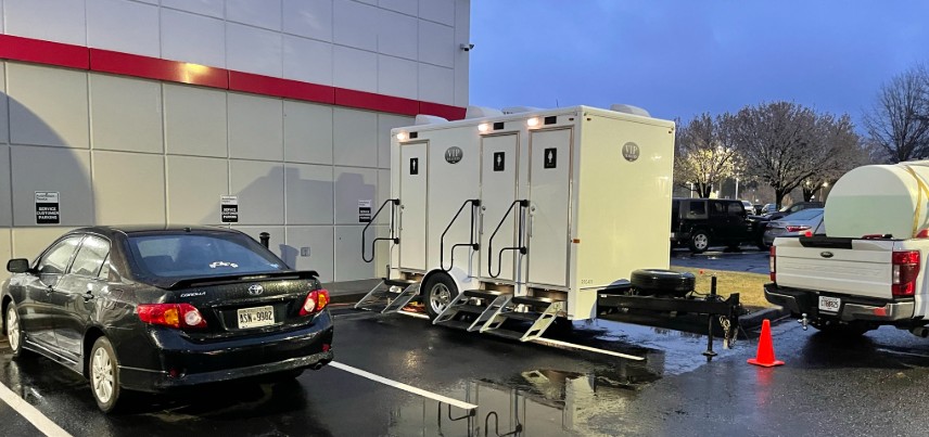 4 station restroom trailer